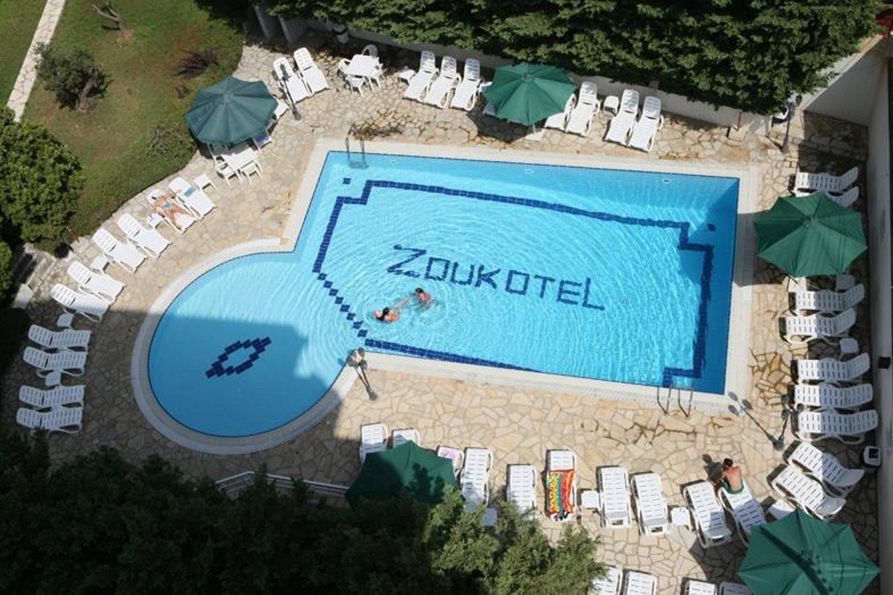 Zoukotel Hotel Jounieh Exterior foto